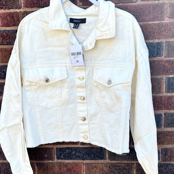 Forever 21 White Cropped Denim Jacket Size 2X - Picture 2 of 7
